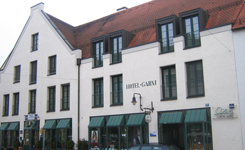 Buchen Sie Ihr Monteurzimmer im Hotel Garni im Schrannenhaus in Neuburg an der Donau.